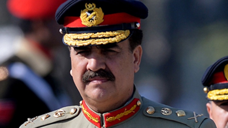 راحیل شریف کے سر پر تلوار اور عمران خان کا کڑا امتحان