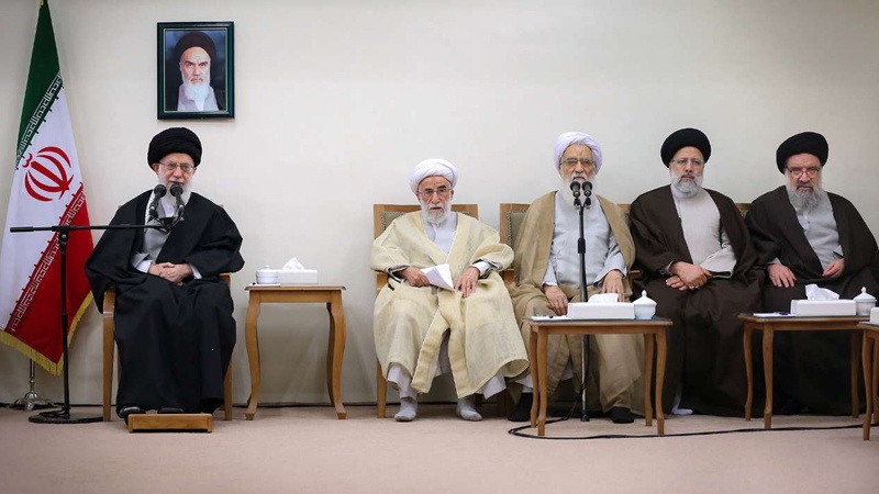 امریکہ کو تاریخ کی سنگین ترین شکست کا سامنا کرنا پڑے گا، رہبر انقلاب اسلامی