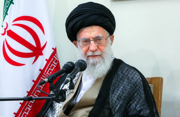 رہبرمعظم سے عید بعثت کے موقع پر ملک کے اعلی حکام اور اسلامی ممالک کے سفراء کی ملاقات