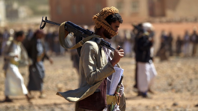 سعودی جارحین کے فوجی ٹھکانوں پر یمنی جوانوں کاجوابی حملہ