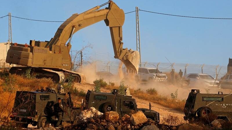 فلسطینی مکانات پر صیہونی آفت ۔