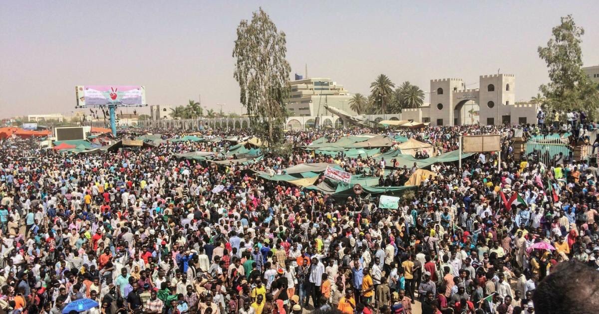 سوڈان میں فوجی حکمرانوں کے خلاف ملک گیر مظاہرے