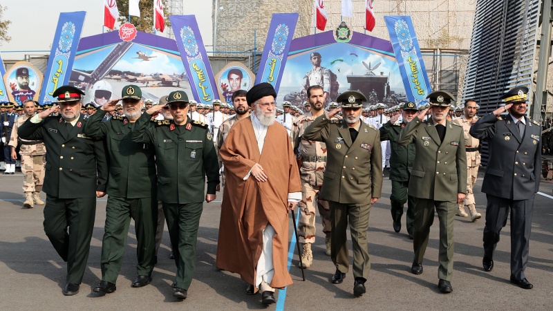 بدامنی کا علاج ؛ عراق و لبنان سے ہمدردی رکھنے والوں کی اولین ترجیح ہونا چاہئے : رہبر انقلاب اسلامی