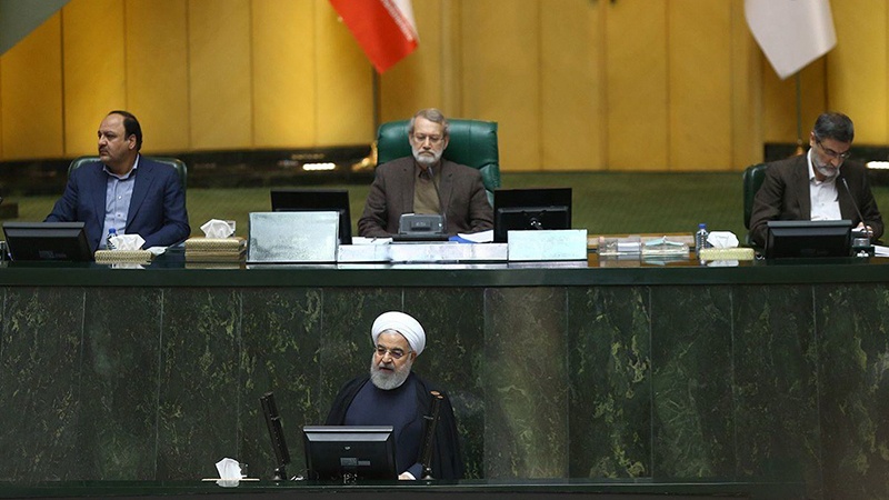 ایران کے صدر نے نئے سال کا بجٹ پارلیمنٹ میں پیش کر دیا