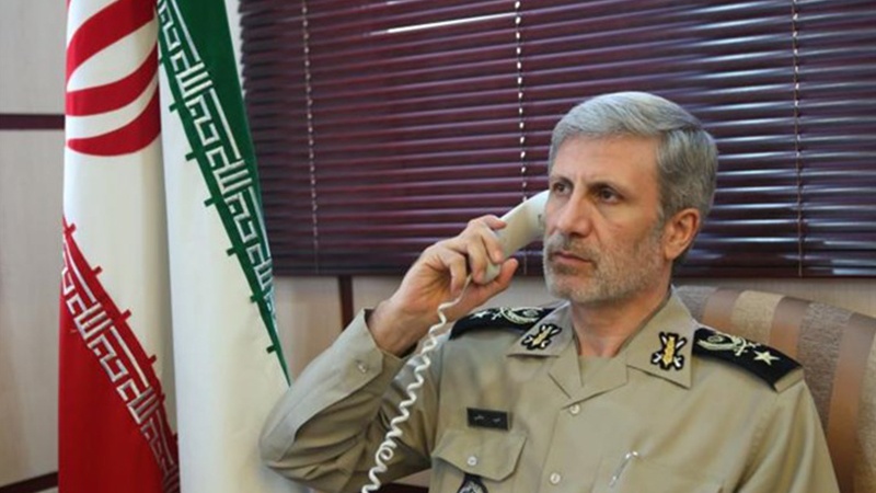ایران ہر طرح کی مہم جوئی کا منھ توڑ جواب دینے کے لئے تیار ہے : وزیردفاع حاتمی