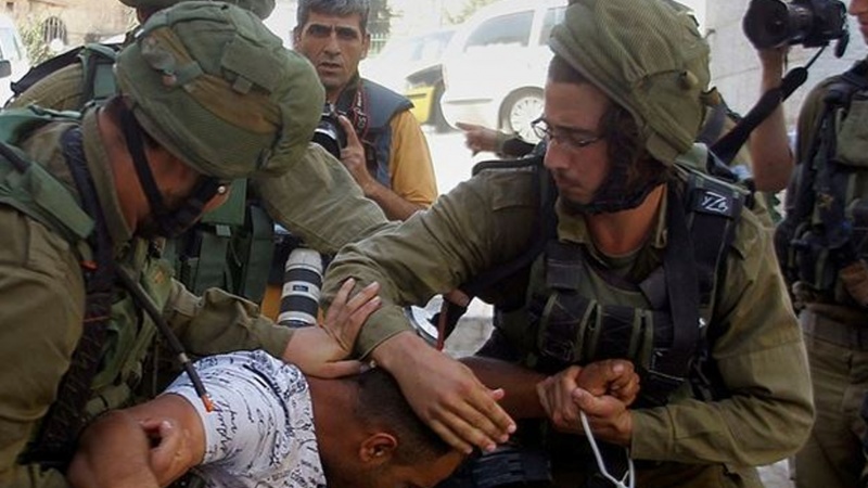 فلسطینیوں پر صیہونی دہشتگردوں کا حملہ، درجنوں زخمی