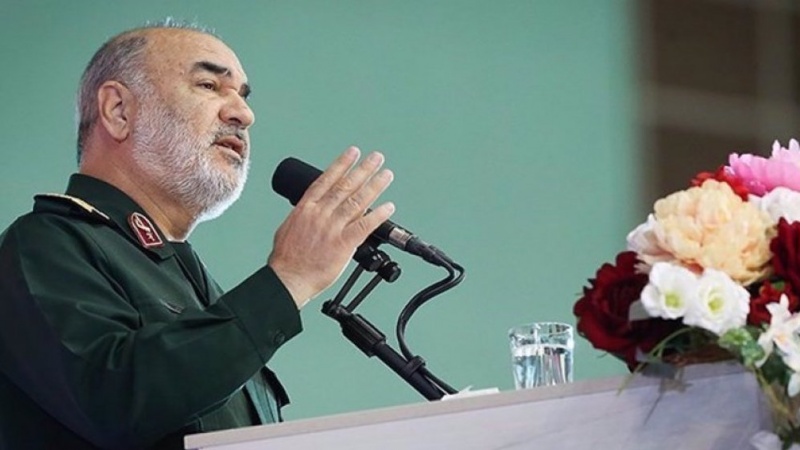 جنرل حسین سلامی: آج ہم سب فلسطینی ہیں، صہیونی حکومت دا‏ئمی شکست سے دوچار ہوچکی ہے!
