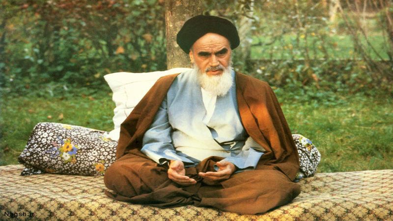 امام خمینی (رح) پیرس میں ۔ تصاویر