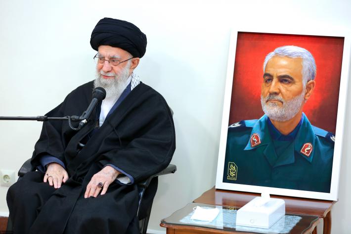شہید سلیمانی کا کارنامہ، استقامتی محاذ کی حفاظت، تقویت اور اس کا احیاء تھا: رہبر انقلاب اسلامی