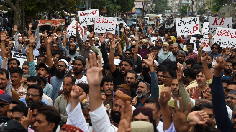 بجلی کے بلوں اور مہنگائی کے خلاف پاکستان کے مختلف شہروں میں ہڑتال ...