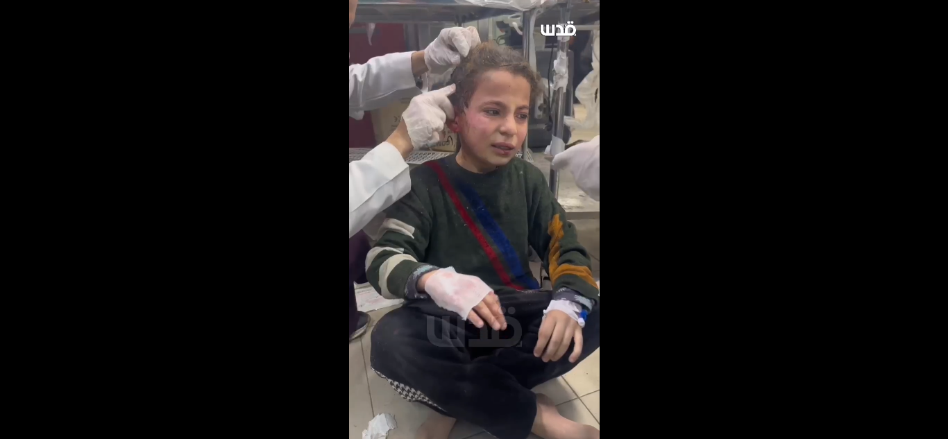 Video- غزہ کی پٹی کے جنوب میں رفح کے مشرق میں الجنینا محلے میں ایک اپارٹمنٹ پر قابض فوج کی بمباری کے نتیجے میں بچوں سمیت 6 شہری شہید ہو گئے۔